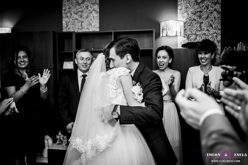 Сватбата на Иванка и Кирил - Сватбен фотограф и сватбено видеозаснемане в Пловдив